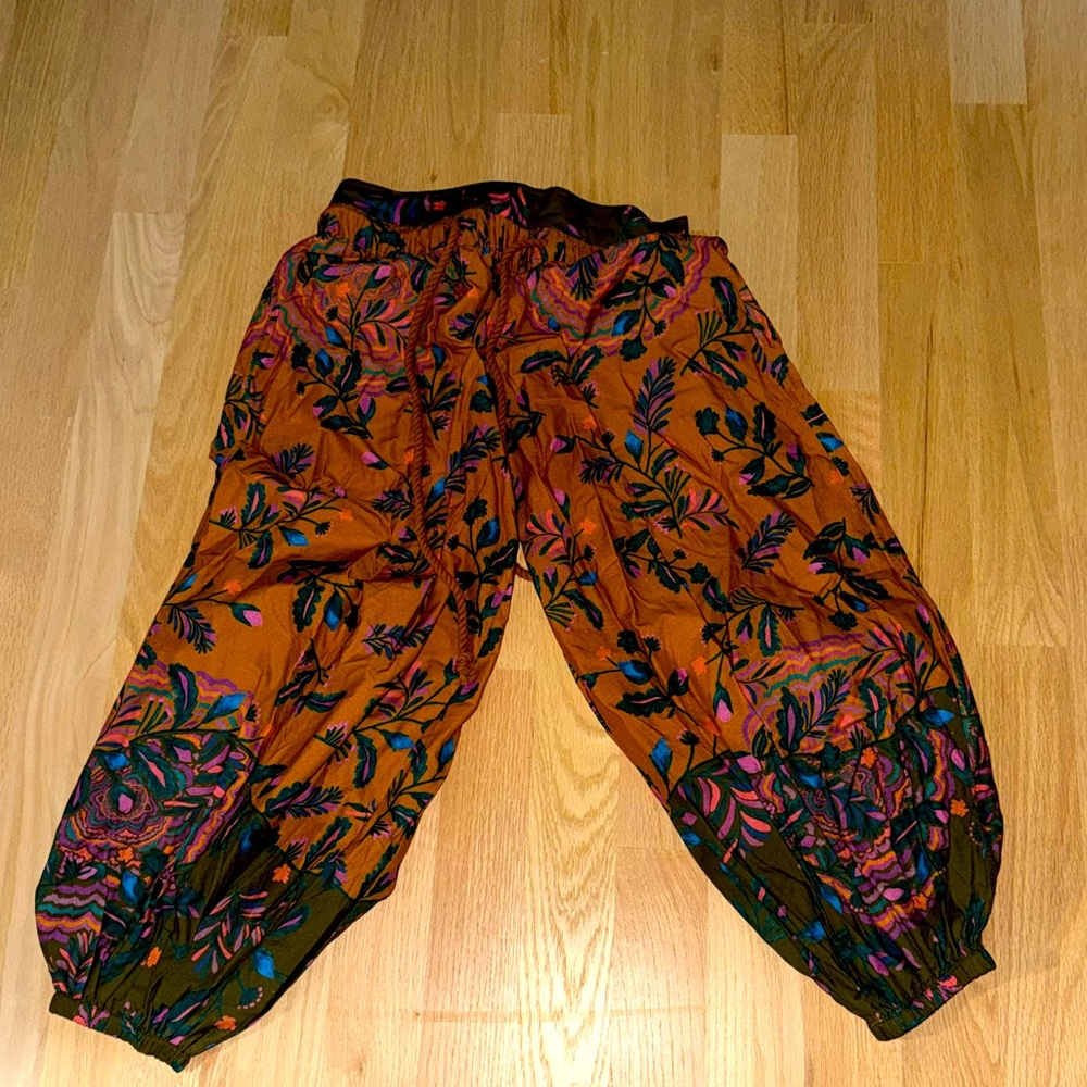 Free people harem pants NEW without tags **medium**